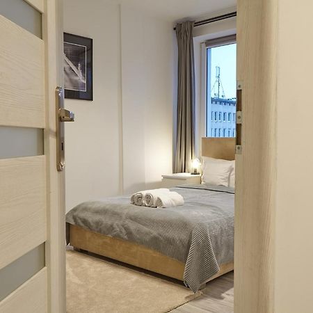 Oomph Warsaw Central Premium Apartments Екстериор снимка