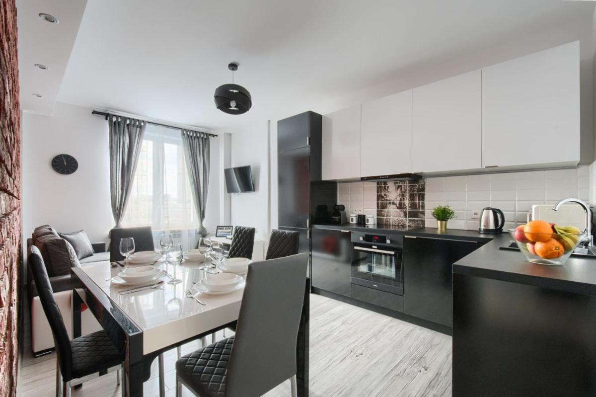 Oomph Warsaw Central Premium Apartments Екстериор снимка
