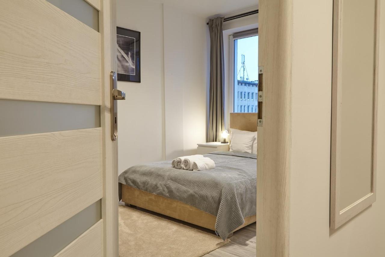 Oomph Warsaw Central Premium Apartments Екстериор снимка